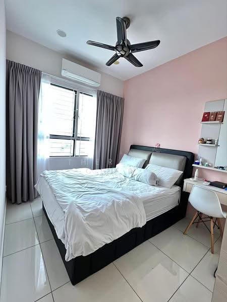 Condominium for Sale at Skyview Residence - Theresa Chew - Bedroom - PropertyGuru.com.my