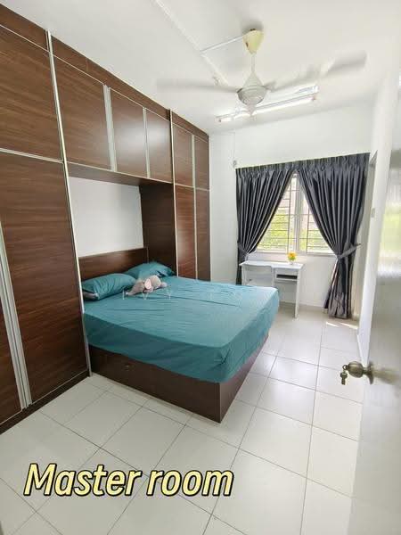 Apartment for Rent at Pangsapuri Akasia (Bandar Botanic) - Ivy Por - Master Bedroom - PropertyGuru.com.my
