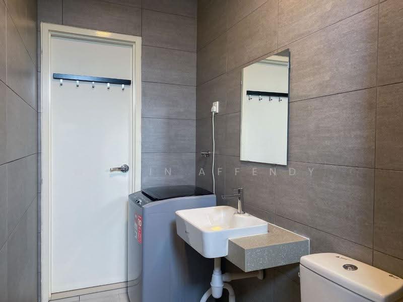 Townhouse for Rent in Shah Alam (Selangor) - Nazrin Affendy - Bathroom - PropertyGuru.com.my