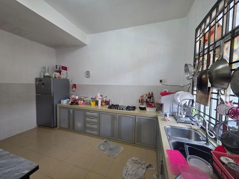 1-storey Terraced House for Sale in Johor Bahru (Johor) - Joline Lee - Kitchen - PropertyGuru.com.my