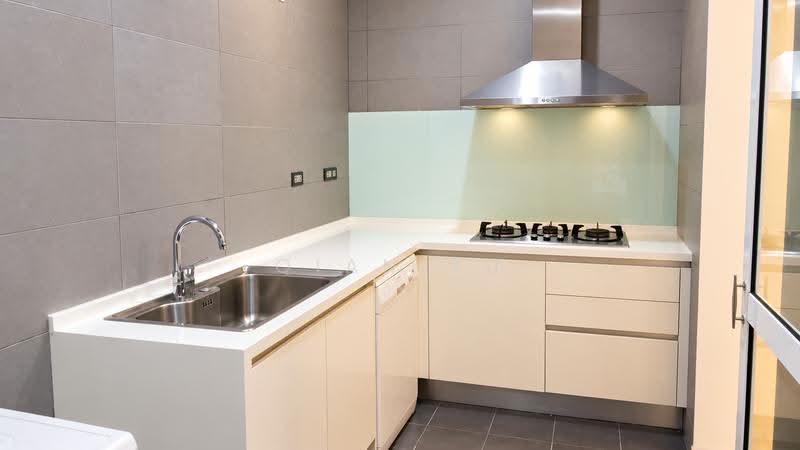Kondominium untuk Disewa di The Pearl KLCC - Qian Yu - Kitchen - PropertyGuru.com.my
