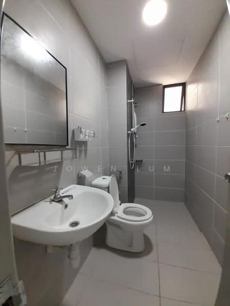 Kondominium untuk Disewa di Mizumi Residences - Jowen Lum - Bathroom - PropertyGuru.com.my