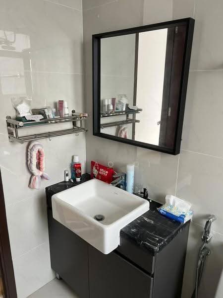 Condominium for Rent at Royal Strand @ Country Garden Danga Bay - Shao Qi - Bathroom - PropertyGuru.com.my