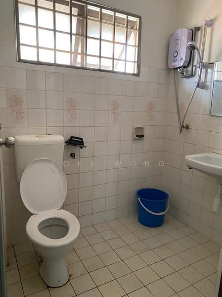 Rumah Teres 2-Tingkat untuk Dijual di Usj 13 (Subang Jaya) - Joey Wong - Bathroom - PropertyGuru.com.my