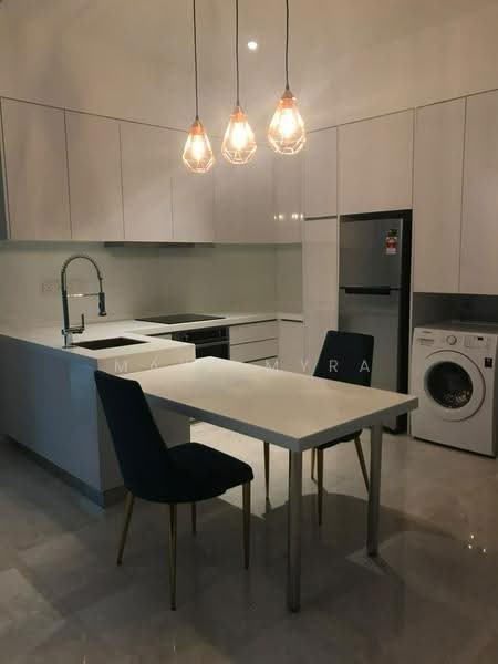 Kediaman Servis untuk Disewa di Vogue Suites One - Maya Myra - Kitchen - PropertyGuru.com.my