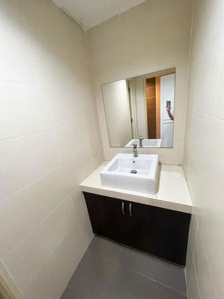 Kedai / Pejabat untuk Disewa di KL City Centre (Kuala Lumpur) - Leong Kok Fei - Bathroom - PropertyGuru.com.my