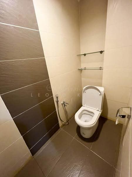 Kedai / Pejabat untuk Disewa di KL City Centre (Kuala Lumpur) - Leong Kok Fei - Bathroom - PropertyGuru.com.my