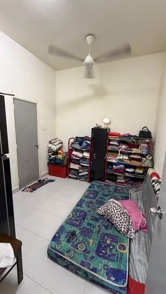 Rumah Teres 2-Tingkat untuk Dijual di Taman Gaya (Ulu Tiram) - Iden Tan - Bedroom - PropertyGuru.com.my