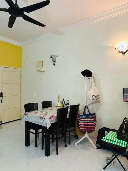 Kondominium untuk Dijual di Eden Seaview Condominium - Hoy Meng - PropertyGuru.com.my