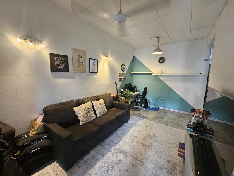 Rumah Teres 1-Tingkat untuk Disewa di Bandar Sri Damansara (Selangor) - Ethan Khoo - Living Room - PropertyGuru.com.my