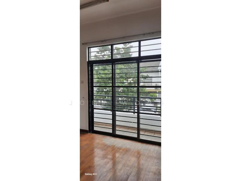Rumah Teres 2-Tingkat untuk Dijual di 16 Sierra (Puchong) - Joey Wong - Balcony - PropertyGuru.com.my
