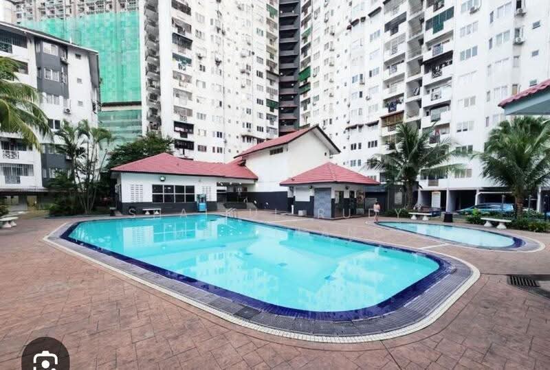 Kondominium untuk Dijual di Sri Suajaya Condominium - Shaiful Rudy - Exterior - PropertyGuru.com.my