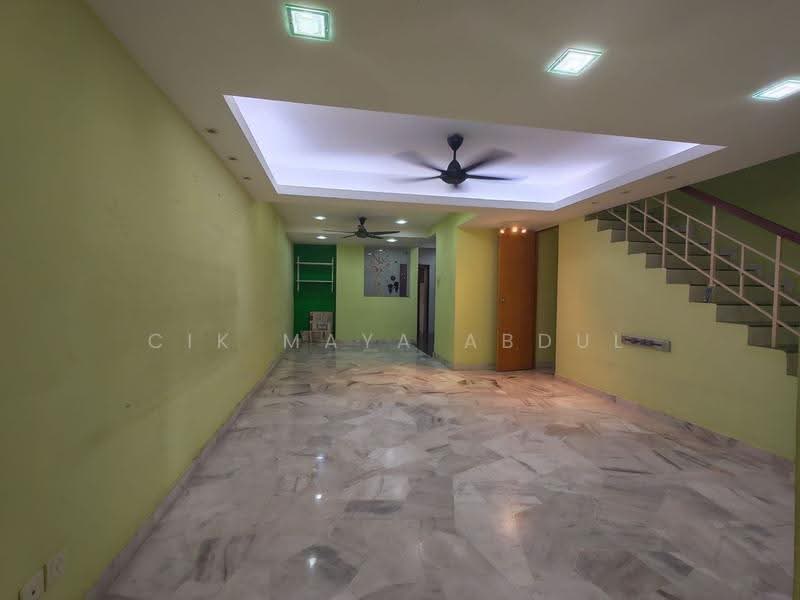 2-storey Terraced House for Sale in Wangsa Maju (Kuala Lumpur) - Cik Maya Abdul - Living Room - PropertyGuru.com.my