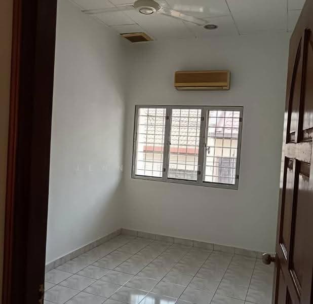 Rumah Teres 2-Tingkat untuk Dijual di Taman Sea (Petaling Jaya) - Jennifer Tee - Interior - PropertyGuru.com.my