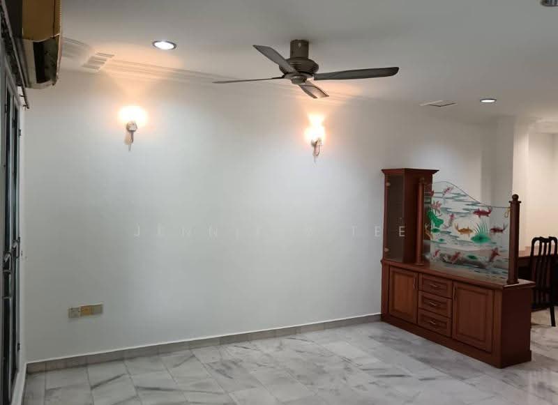 Rumah Teres 2-Tingkat untuk Dijual di Taman Sea (Petaling Jaya) - Jennifer Tee - Living Room - PropertyGuru.com.my