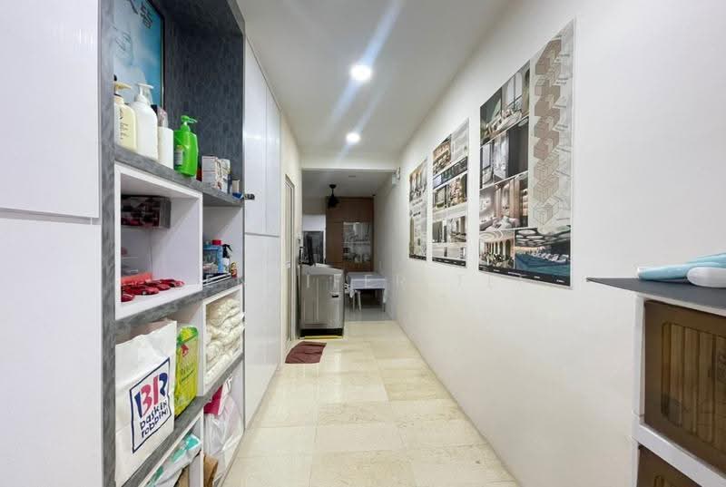 1-storey Terraced House for Sale in Taman Bukit Maluri (Kepong) - Jennifer Tee - Corridor - PropertyGuru.com.my
