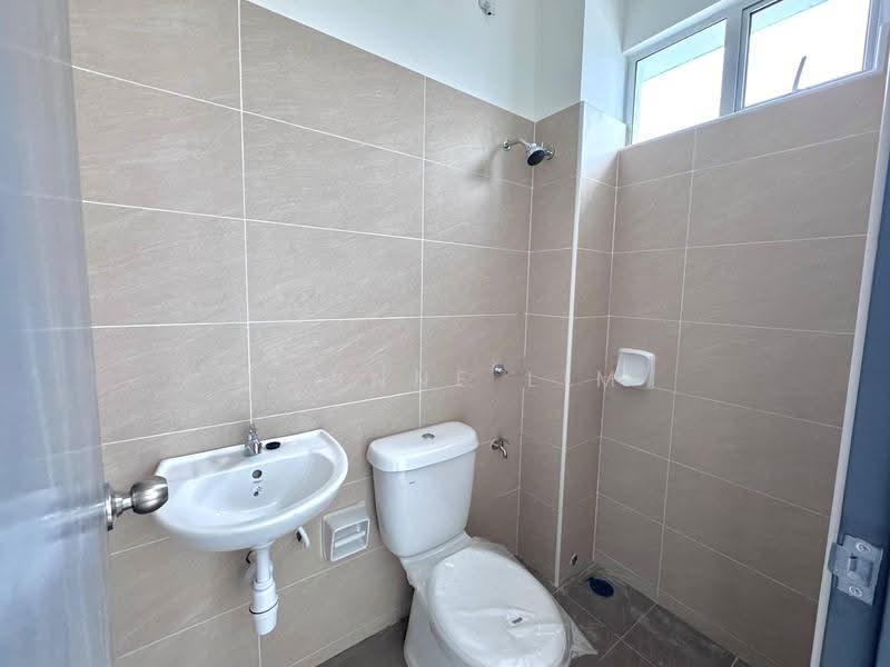 2-storey Terraced House for Sale in Bandar Dato Onn (Tebrau) - Yvonne Lim - Bathroom - PropertyGuru.com.my