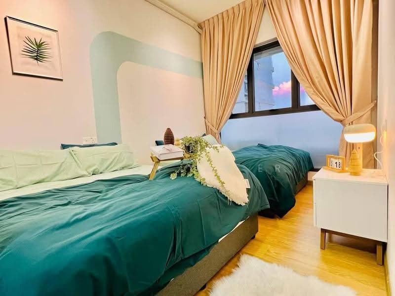 Kondominium untuk Dijual di Royal Strand @ Country Garden Danga Bay - Siow Yan Er - Bedroom - PropertyGuru.com.my