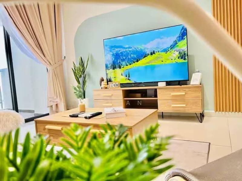 Kondominium untuk Dijual di Royal Strand @ Country Garden Danga Bay - Siow Yan Er - Living Room - PropertyGuru.com.my