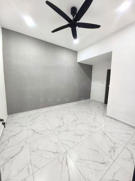 Rumah Teres 1-Tingkat untuk Dijual di Taman Sri Skudai (Skudai) - Shao Qi - Living Room - PropertyGuru.com.my