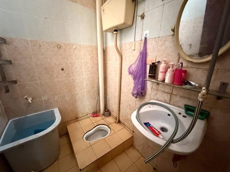 Rumah Teres 1-Tingkat untuk Dijual di Seksyen 32, Bukit Naga (Shah Alam) - Wadihan Fairuz - Bathroom - PropertyGuru.com.my