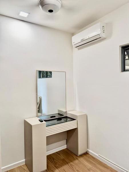 Kondominium untuk Disewa di Lakefront Residence - Kar Hooi - Interior - PropertyGuru.com.my