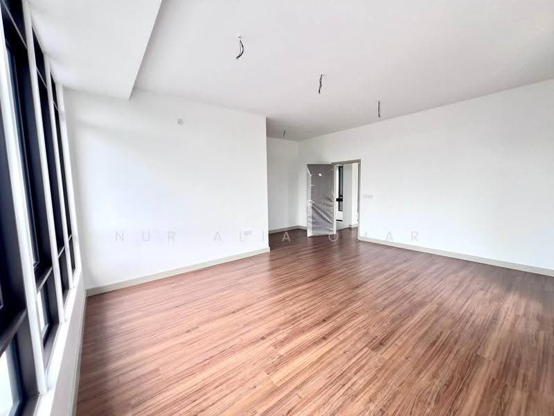 Rumah Teres untuk Dijual di Elmina (Shah Alam) - Nur Alia Omar - Living Room - PropertyGuru.com.my
