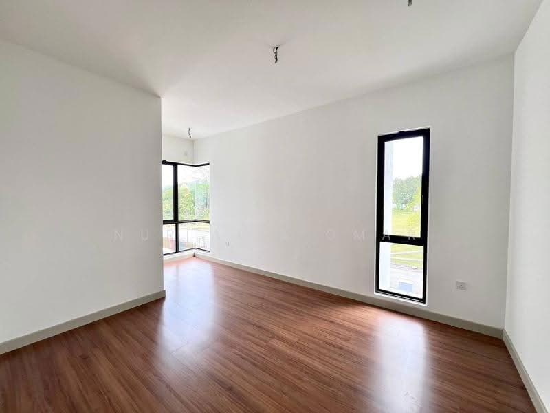 Rumah Teres untuk Dijual di Elmina (Shah Alam) - Nur Alia Omar - Living Room - PropertyGuru.com.my