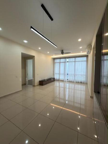 Kediaman Servis untuk Disewa di The Park Sky Residence - Esther Chai - Living Room - PropertyGuru.com.my