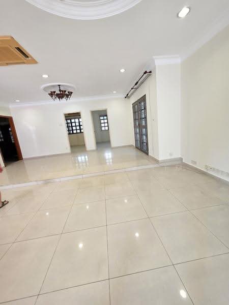 Rumah Berkembar untuk Dijual di Bandar Bukit Tinggi (Klang) - Matthew Lim - Living Room - PropertyGuru.com.my