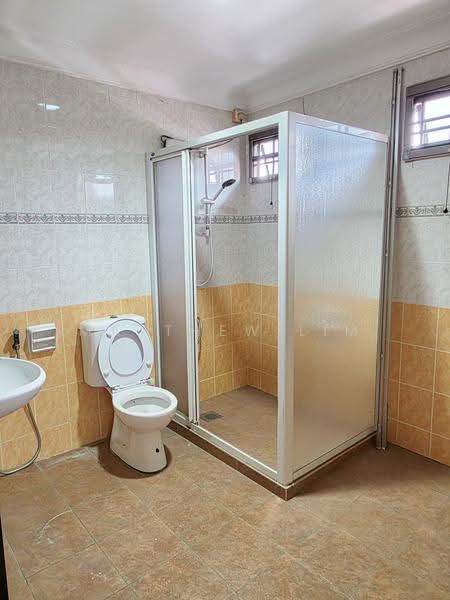 Rumah Berkembar untuk Dijual di Bandar Bukit Tinggi (Klang) - Matthew Lim - Bathroom - PropertyGuru.com.my