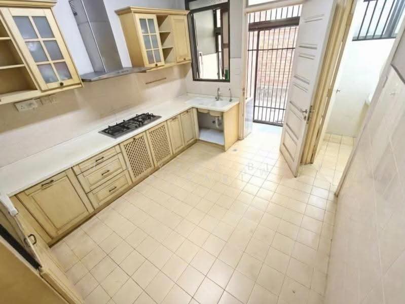 2-storey Terraced House for Sale in Seksyen 5 (Kota Damansara) - Nurliyana Binti Busari - Kitchen - PropertyGuru.com.my