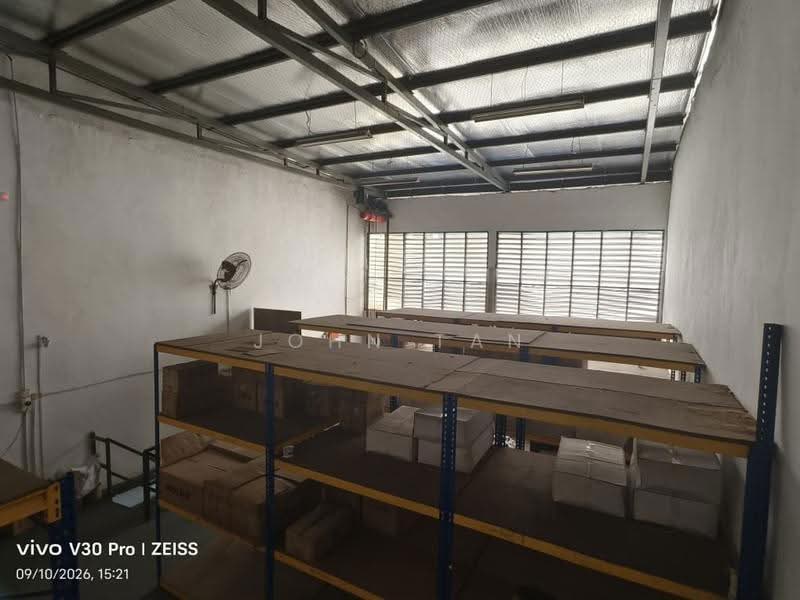 Terrace Factory for Rent in Sri Edaran Industrial Park (Batu) - John Tan - Interior - PropertyGuru.com.my