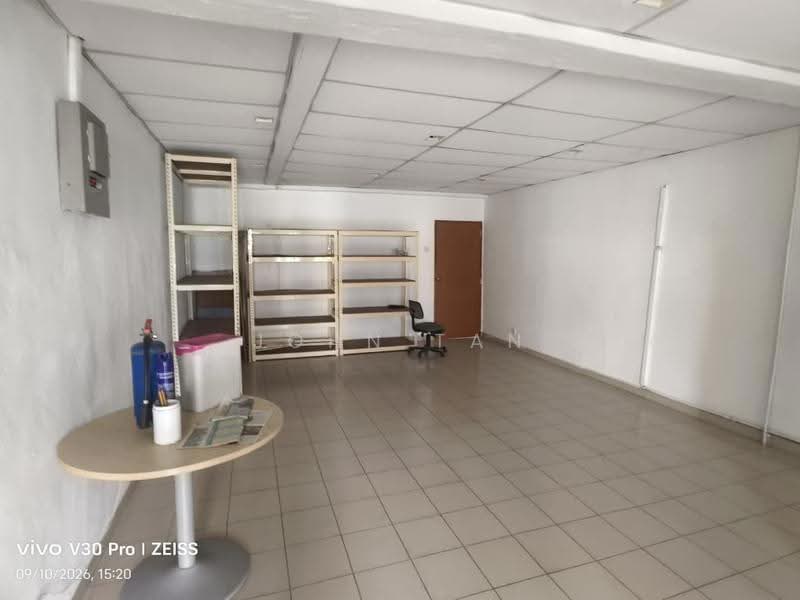 Terrace Factory for Rent in Sri Edaran Industrial Park (Batu) - John Tan - Interior - PropertyGuru.com.my