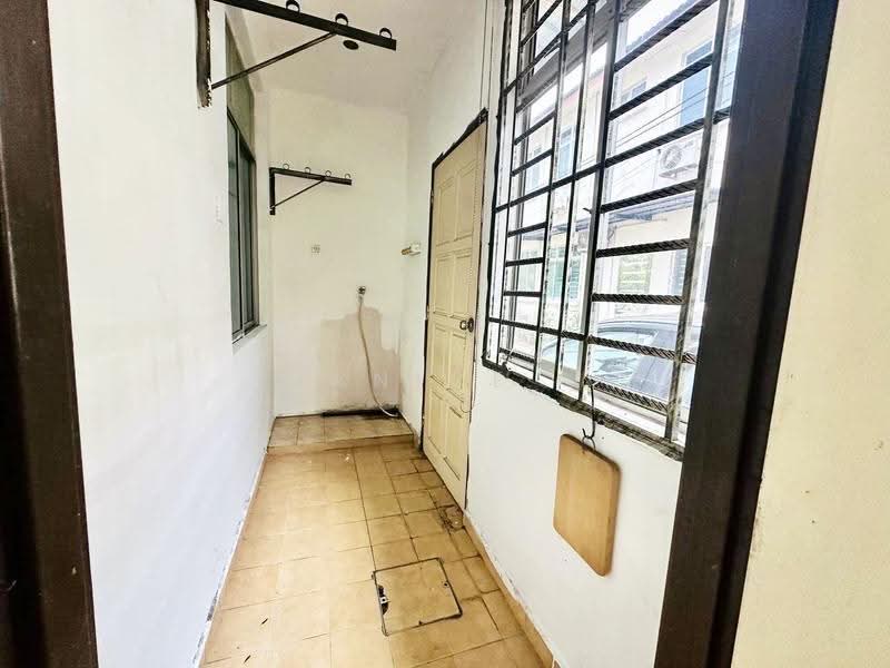 Rumah Teres 2-Tingkat untuk Dijual di Bukit Indah (Iskandar Puteri (Nusajaya)) - Janice . - Entrance - PropertyGuru.com.my