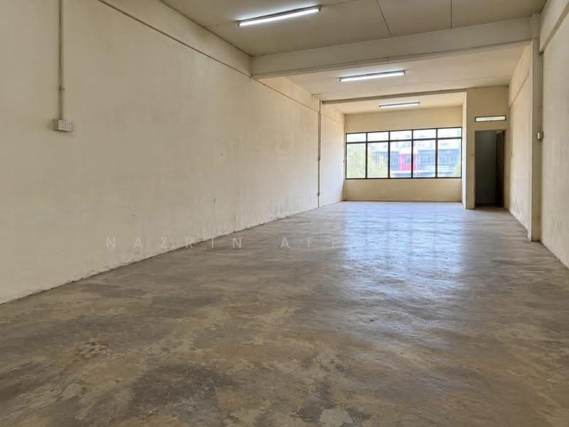Shop for Sale in Shah Alam (Selangor) - Nazrin Affendy - Interior - PropertyGuru.com.my