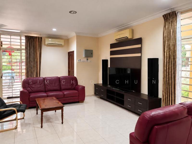 Semi-Detached House for Sale in Taman Desa Seraya (Pengkalan Kundor) - Sim Choon Chuan - Living Room - PropertyGuru.com.my