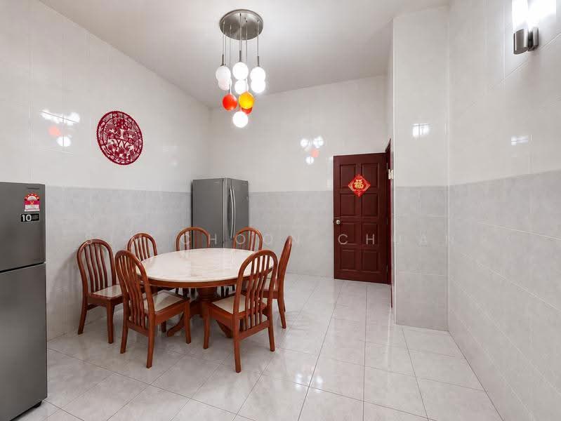 Semi-Detached House for Sale in Taman Desa Seraya (Pengkalan Kundor) - Sim Choon Chuan - Dining Room - PropertyGuru.com.my