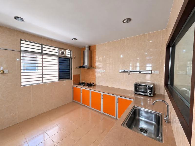 Semi-Detached House for Sale in Taman Desa Seraya (Pengkalan Kundor) - Sim Choon Chuan - Kitchen - PropertyGuru.com.my