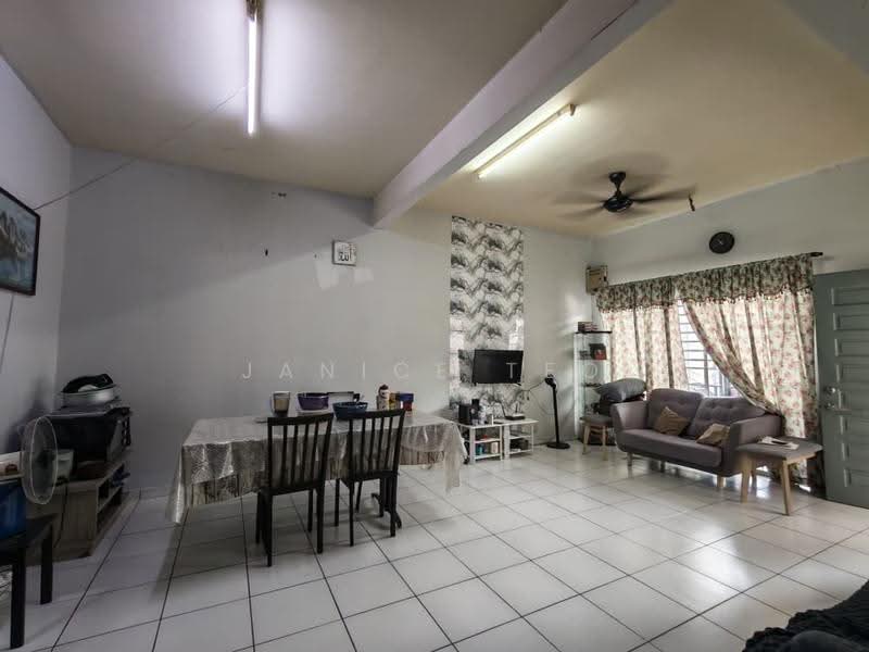 2-storey Terraced House for Sale in Nusa Bayu (Iskandar Puteri (Nusajaya)) - Janice Teo - Living Room - PropertyGuru.com.my