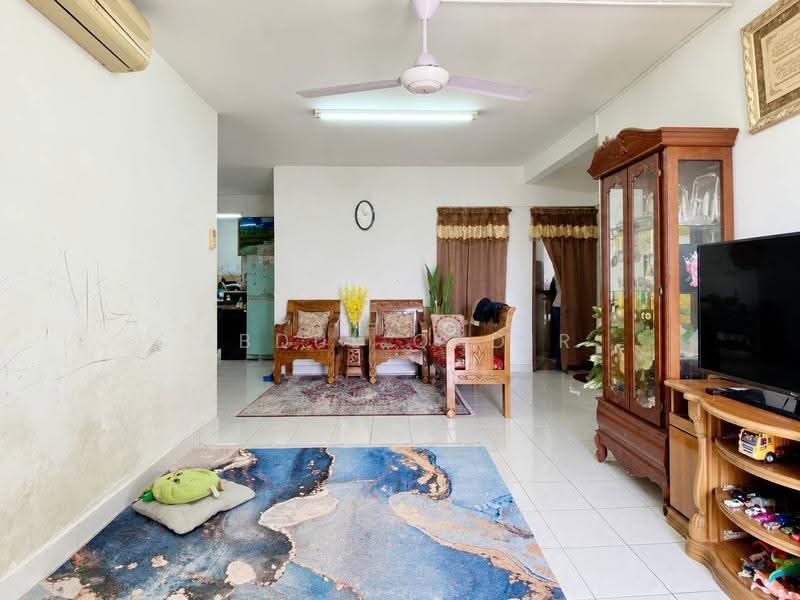Kondominium untuk Dijual di Pantai Hillpark 2 - Abdul Qadir - Living Room - PropertyGuru.com.my