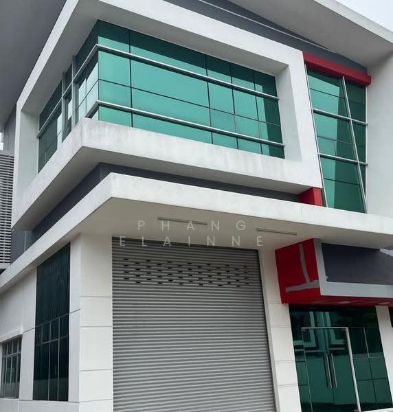 Semi-D Factory for Sale in Taman Perindustrian Cemerlang (Ulu Tiram) - Phang Elainne - PropertyGuru.com.my