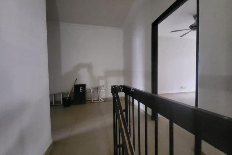Rumah Teres 2-Tingkat untuk Dijual di Saujana Damansara (Damansara Damai) - Eva Yap - Corridor - PropertyGuru.com.my