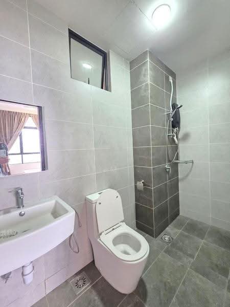 Kediaman Servis untuk Disewa di Twin Tower Residence - Kim . - Bathroom - PropertyGuru.com.my