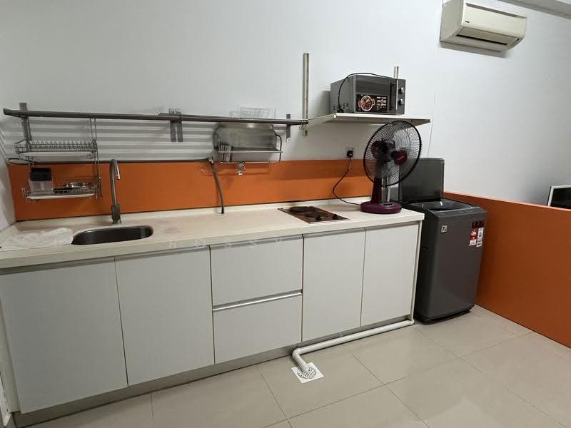 Service Residence for Sale at First Subang (SS 15 Courtyard) - Rossy Tan - Kitchen - PropertyGuru.com.my