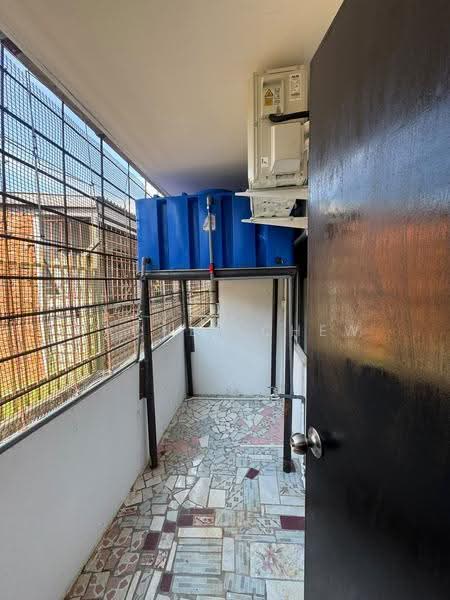 Rumah Teres 1-Tingkat untuk Dijual di other (Putatan) - Rachel Chew - Balcony - PropertyGuru.com.my