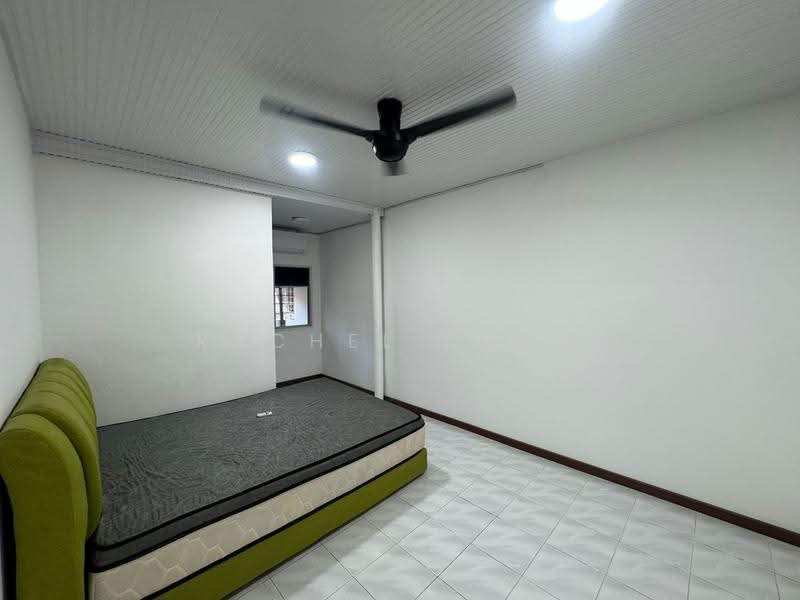 Rumah Teres 1-Tingkat untuk Dijual di other (Putatan) - Rachel Chew - Bedroom - PropertyGuru.com.my
