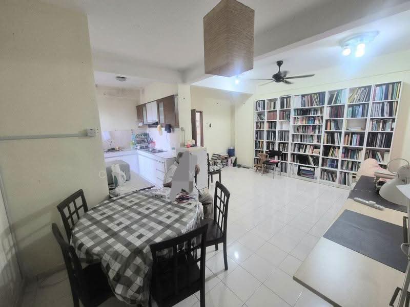 Pangsapuri untuk Dijual di Pangsapuri Damai Mewah B - Chin Yee Xin - Kitchen - PropertyGuru.com.my
