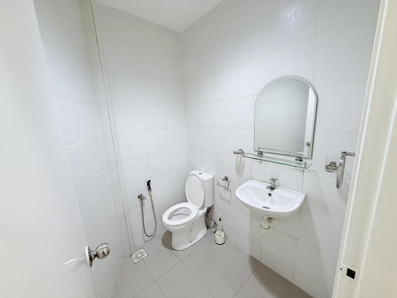 Kondominium untuk Dijual di Serin Residency - SHAH REZA SAMAT - Bathroom - PropertyGuru.com.my