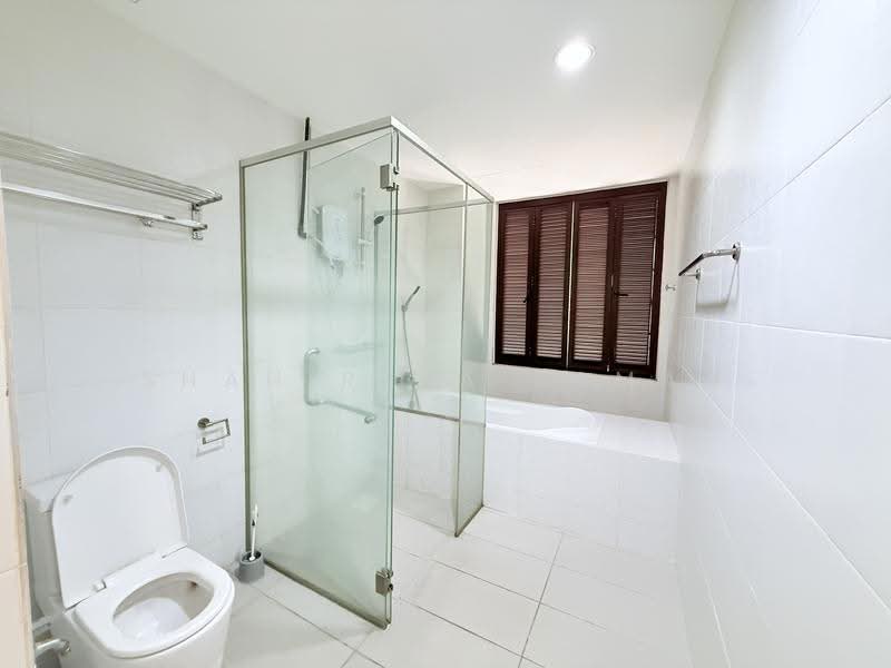 Kondominium untuk Dijual di Serin Residency - SHAH REZA SAMAT - Bathroom - PropertyGuru.com.my